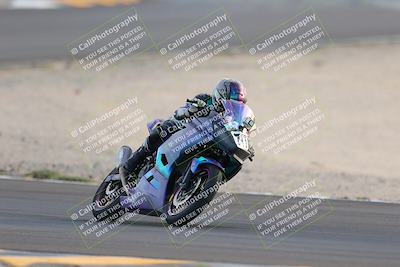 media/Sep-24-2022-CVMA (Sat) [[a45f954247]]/Race 15 500 Supersport-350 Supersport/